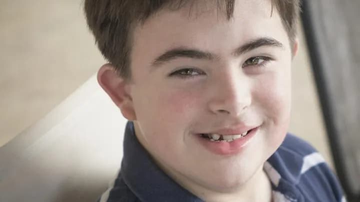 Ile chromosomów ma człowiek z zespołem Downa? Poznaj zaskakujące fakty