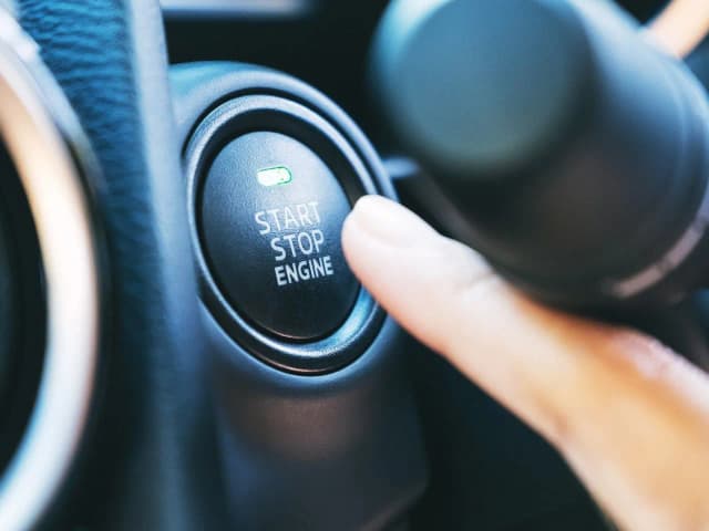 Padający rozrusznik objawy: jak rozpoznać problemy z uruchamianiem